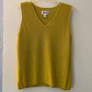 3 for‎ $25! Chico’s Design Yellow knit Sleeveless Top, size 2 (large)